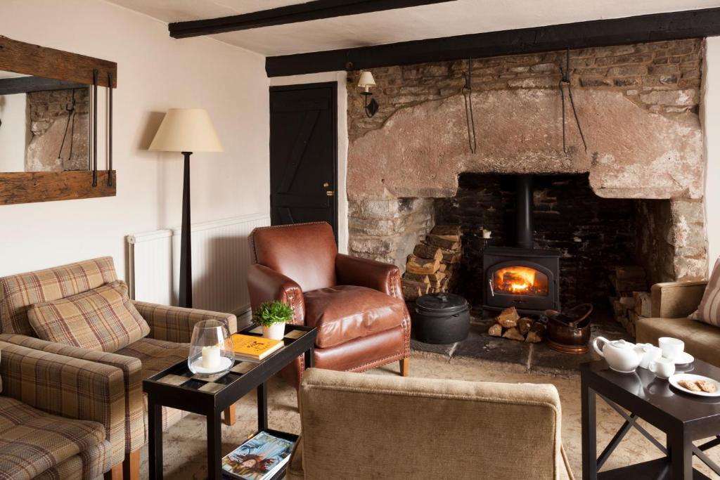 Tudor Farmhouse Hotel Clearwell エクステリア 写真