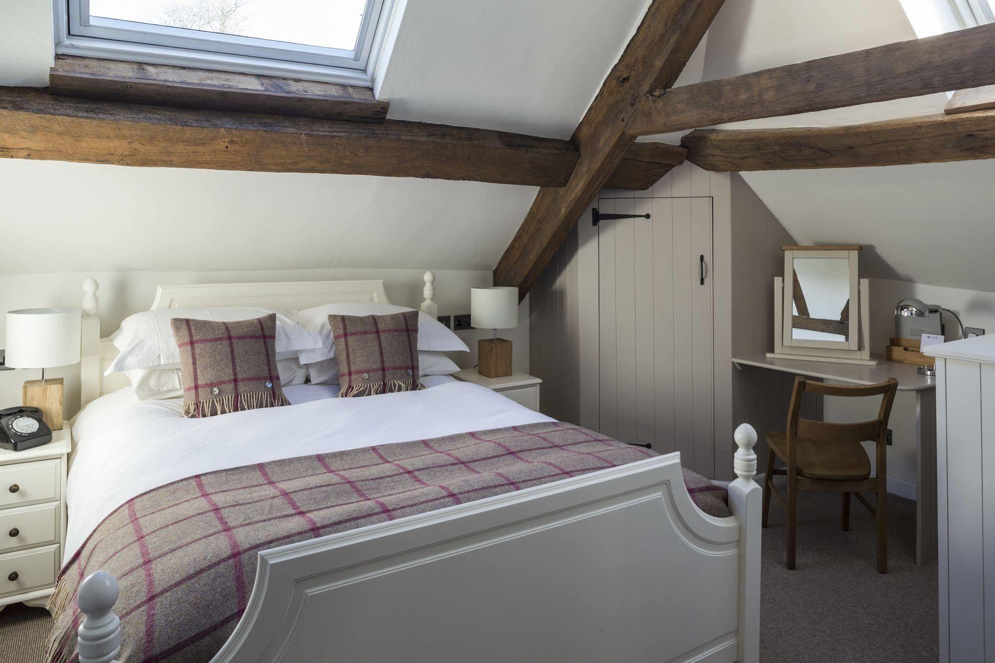 Tudor Farmhouse Hotel Clearwell エクステリア 写真
